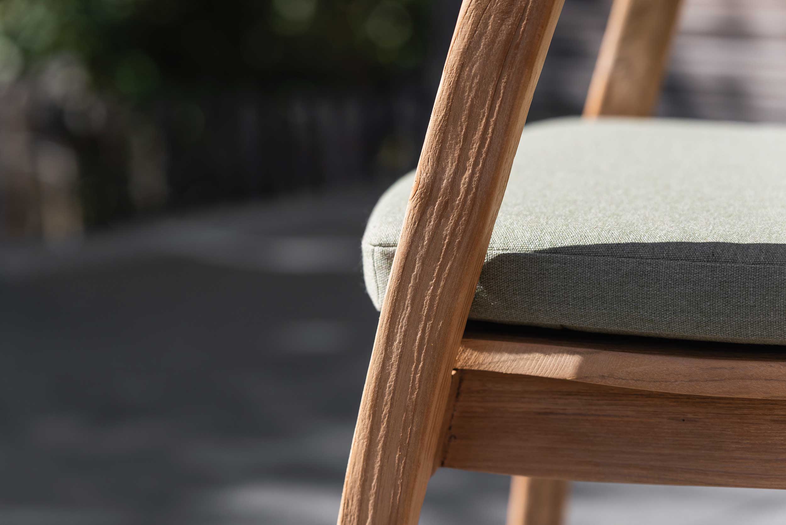 Chaise de jardin Makassar | Coussin d'assise inclus | Bois de teck - Image 2