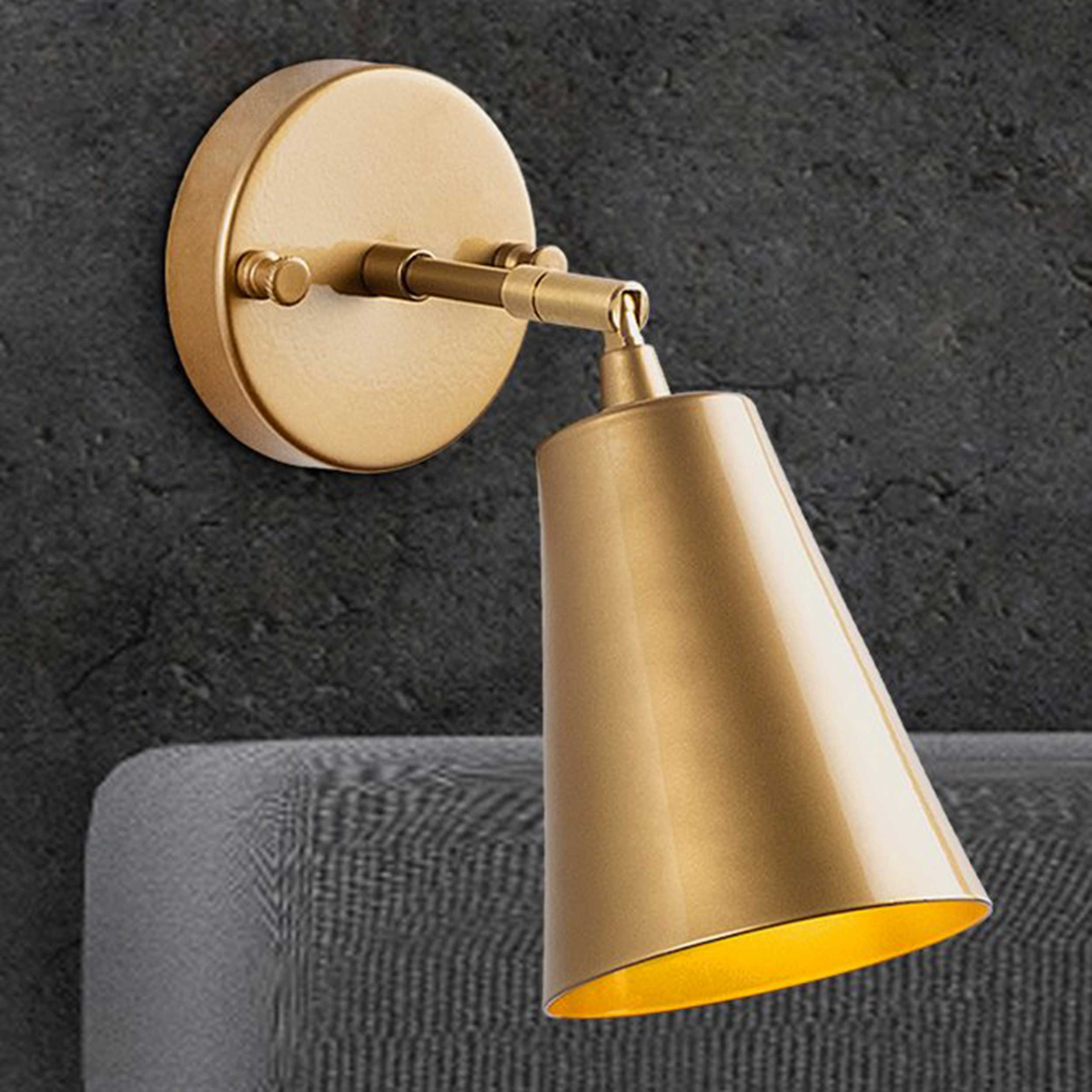 Evander Applique | CORPS EN MÉTAL | Doré