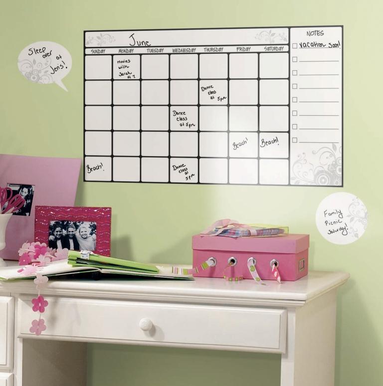 RoomMates stickers muraux - Calendrier décoratif avec marqueur