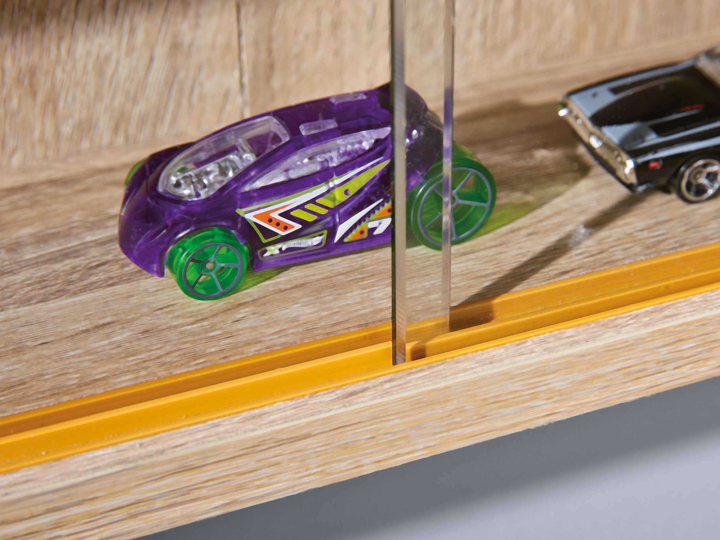 Vitrine suspendue Collecty - chêne - Image 4