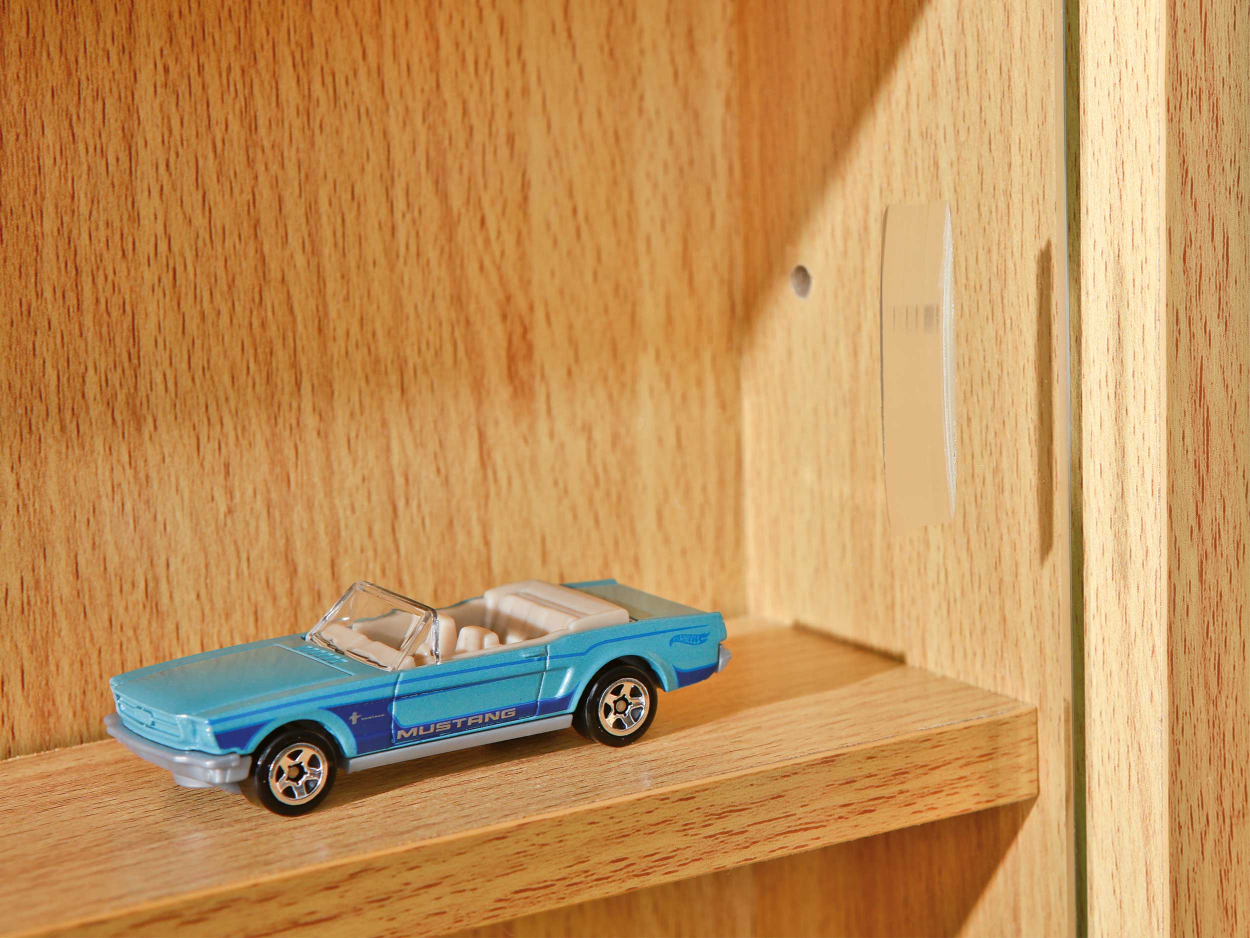 Vitrine suspendue Collecty - hêtre - Image 6